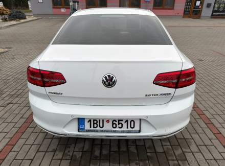 Volkswagen - Passat
