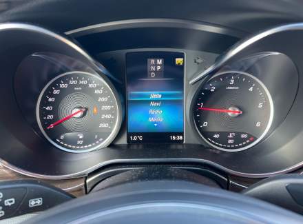 Mercedes-Benz - V-class