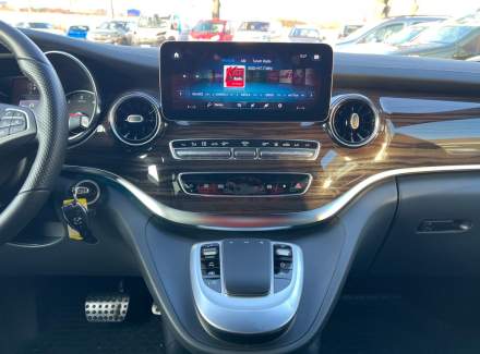 Mercedes-Benz - V-class