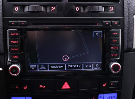 Volkswagen - Touareg