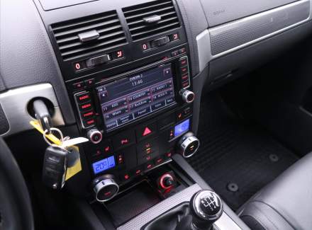 Volkswagen - Touareg