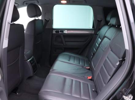 Volkswagen - Touareg