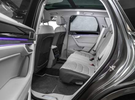 Volkswagen - Touareg