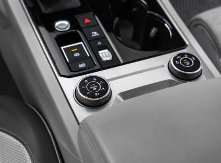 Volkswagen - Touareg