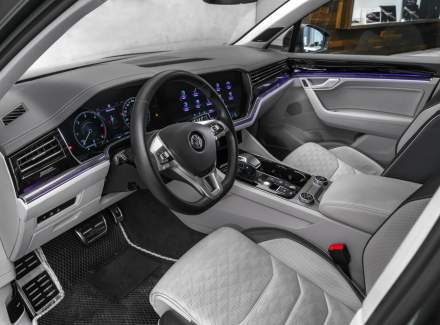 Volkswagen - Touareg