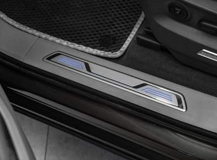 Volkswagen - Touareg