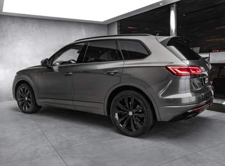 Volkswagen - Touareg