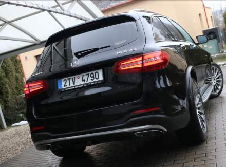 Mercedes-Benz - GLC