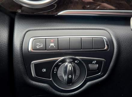 Mercedes-Benz - V-class