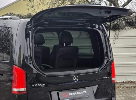 Mercedes-Benz - V-class