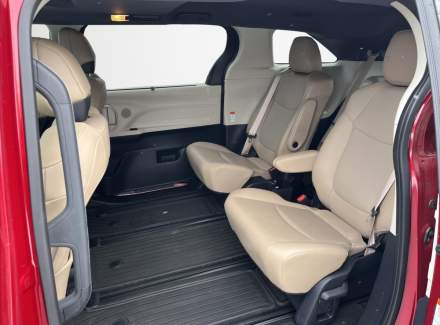 Toyota - Sienna