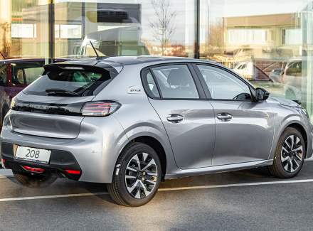 Peugeot - 208