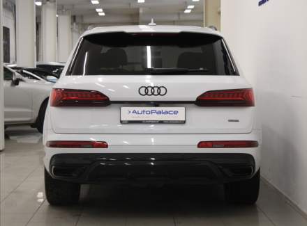 Audi - Q7