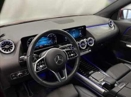 Mercedes-Benz - GLA