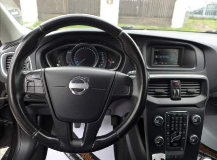 Volvo - V40