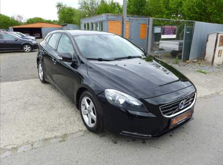 Volvo - V40