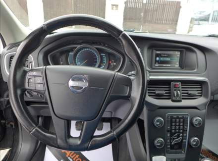 Volvo - V40