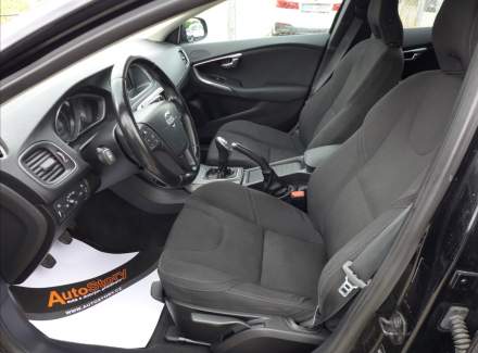 Volvo - V40