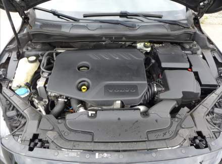 Volvo - V40