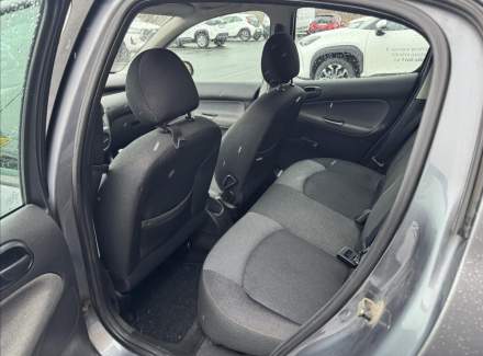 Peugeot - 206