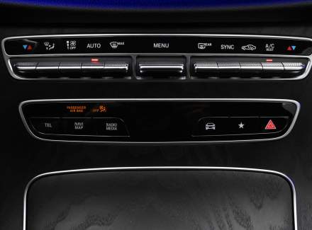 Mercedes-Benz - E-class