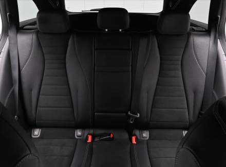 Mercedes-Benz - E-class