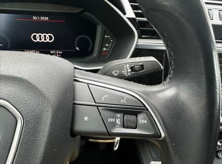 Audi - Q3