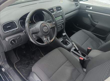 Volkswagen - Golf