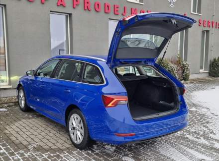Škoda - Octavia