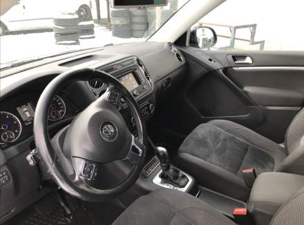 Volkswagen - Tiguan