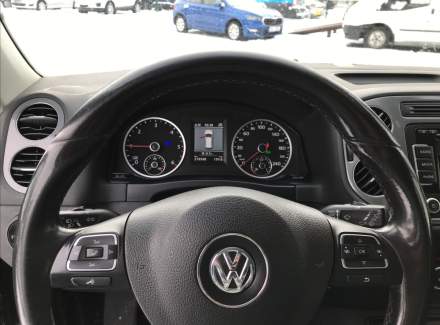 Volkswagen - Tiguan