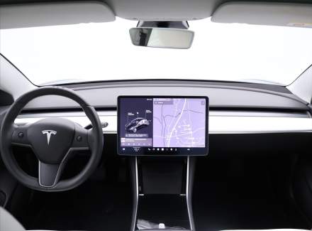 Tesla - Model 3