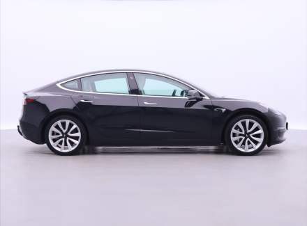 Tesla - Model 3