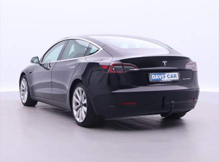 Tesla - Model 3