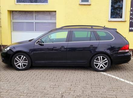 Volkswagen - Golf