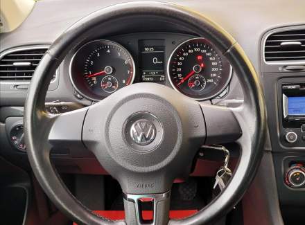 Volkswagen - Golf