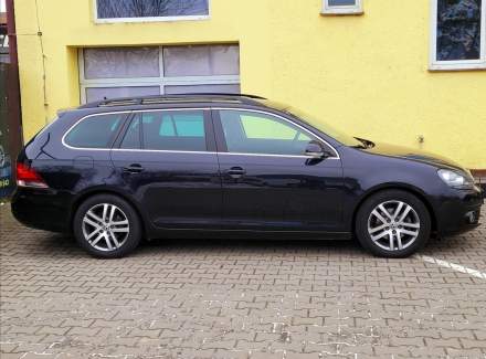 Volkswagen - Golf