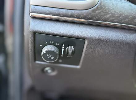 Jeep - Grand Cherokee