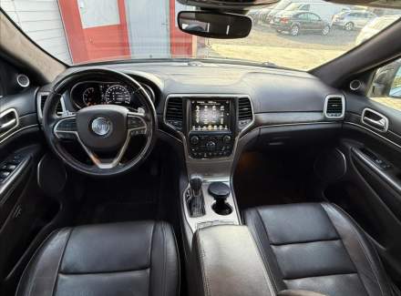 Jeep - Grand Cherokee