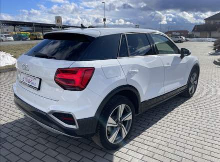 Audi - Q2