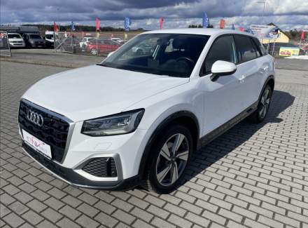 Audi - Q2