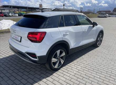 Audi - Q2