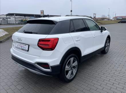 Audi - Q2