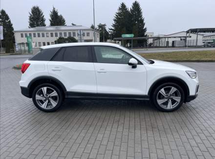 Audi - Q2