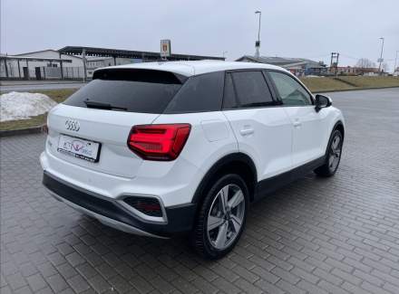 Audi - Q2