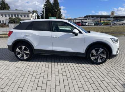 Audi - Q2