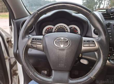 Toyota - RAV 4