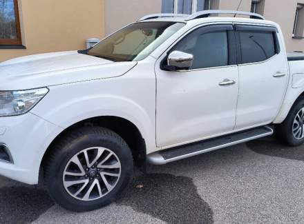 Nissan - Navara