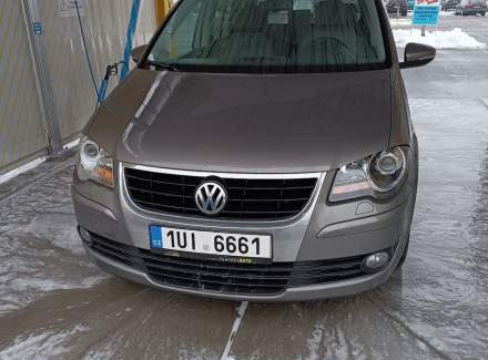 Volkswagen - Touran