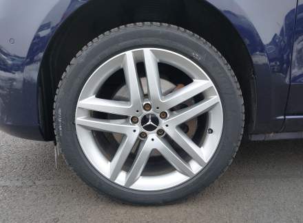 Mercedes-Benz - Vito